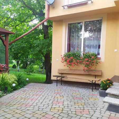 Apartament W Domu Na Wsi Tomaszow Lubelski Bagian luar foto