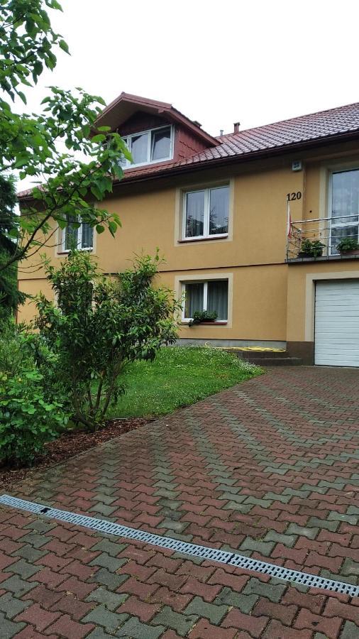 Apartament W Domu Na Wsi Tomaszow Lubelski Bagian luar foto