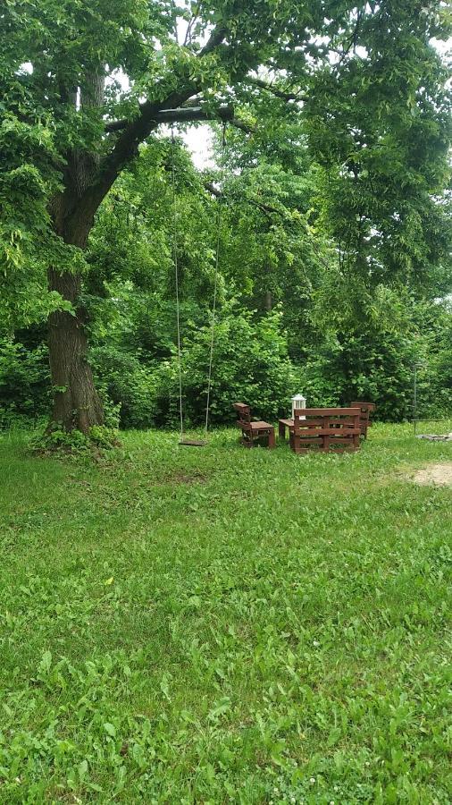 Apartament W Domu Na Wsi Tomaszow Lubelski Bagian luar foto