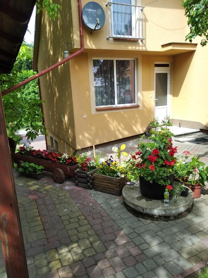 Apartament W Domu Na Wsi Tomaszow Lubelski Bagian luar foto