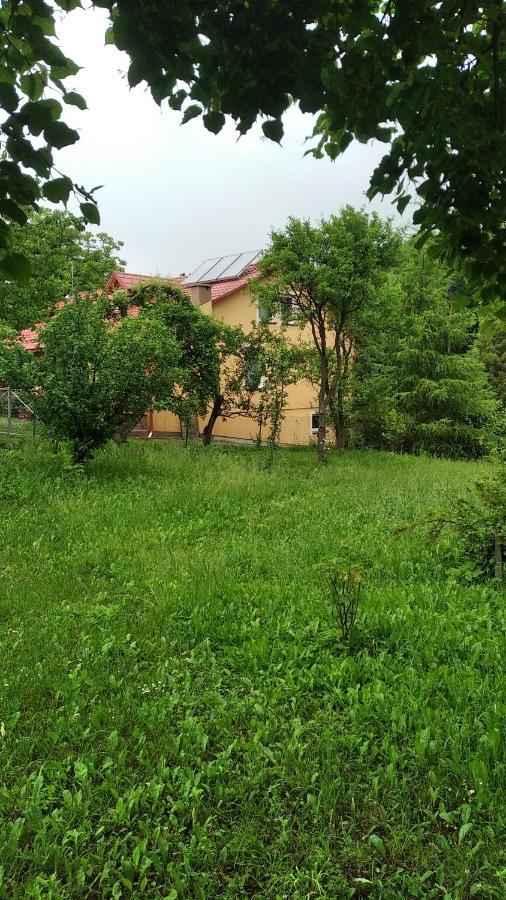 Apartament W Domu Na Wsi Tomaszow Lubelski Bagian luar foto