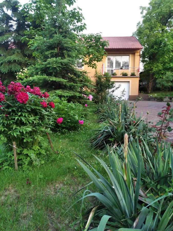 Apartament W Domu Na Wsi Tomaszow Lubelski Bagian luar foto