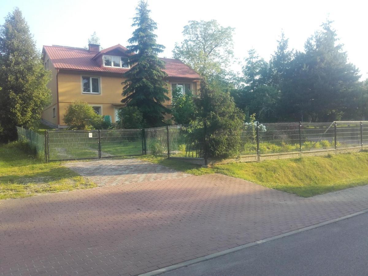 Apartament W Domu Na Wsi Tomaszow Lubelski Bagian luar foto
