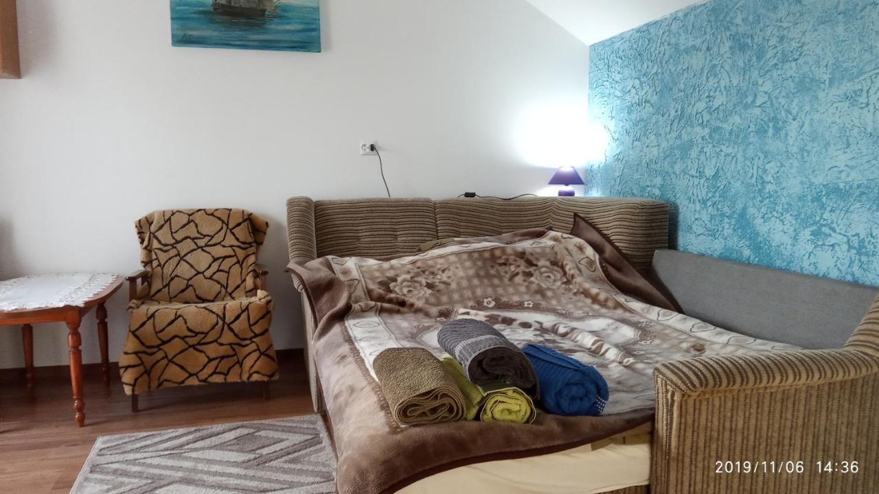 Apartament W Domu Na Wsi Tomaszow Lubelski Bagian luar foto