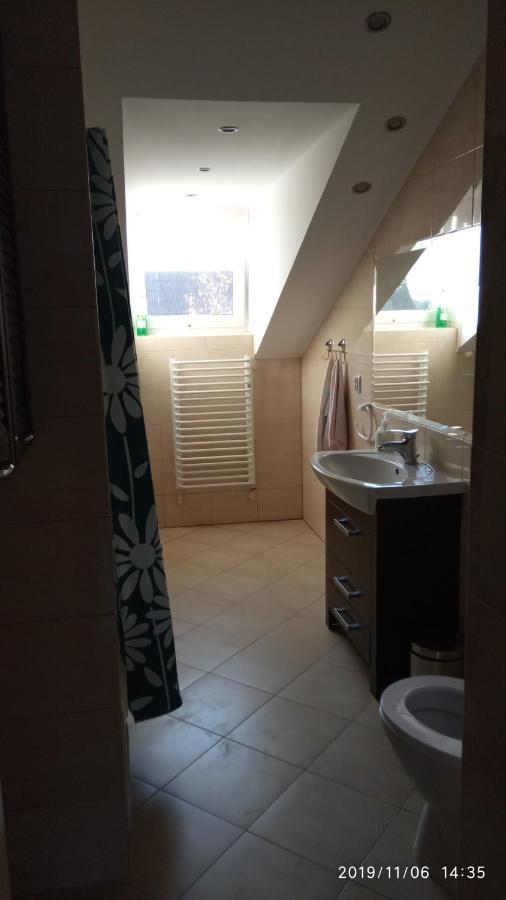 Apartament W Domu Na Wsi Tomaszow Lubelski Bagian luar foto