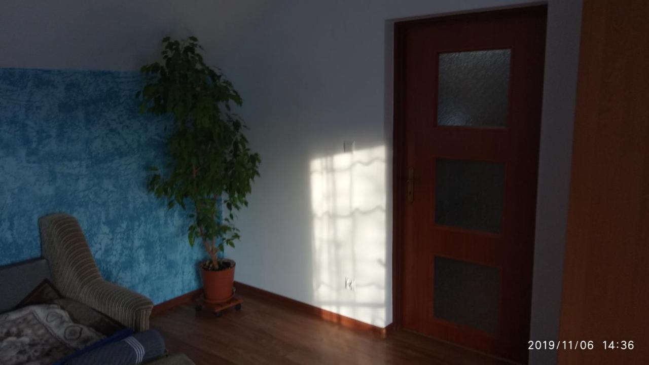 Apartament W Domu Na Wsi Tomaszow Lubelski Bagian luar foto