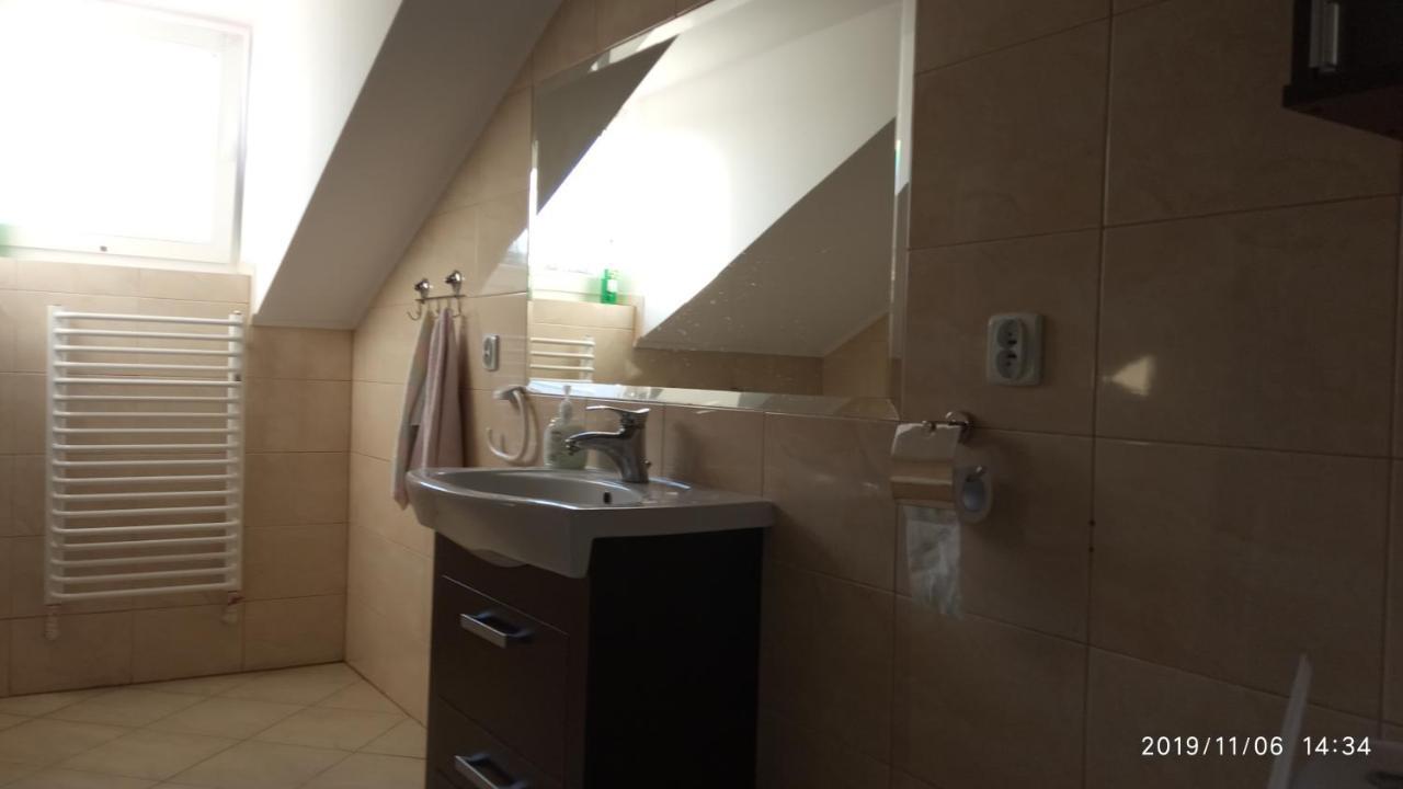 Apartament W Domu Na Wsi Tomaszow Lubelski Bagian luar foto